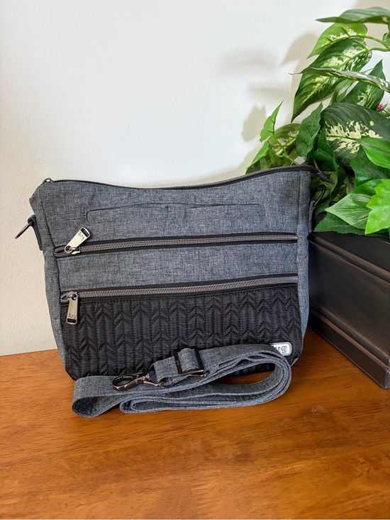 lug Handbags - LUG Slider  -Excellent condition